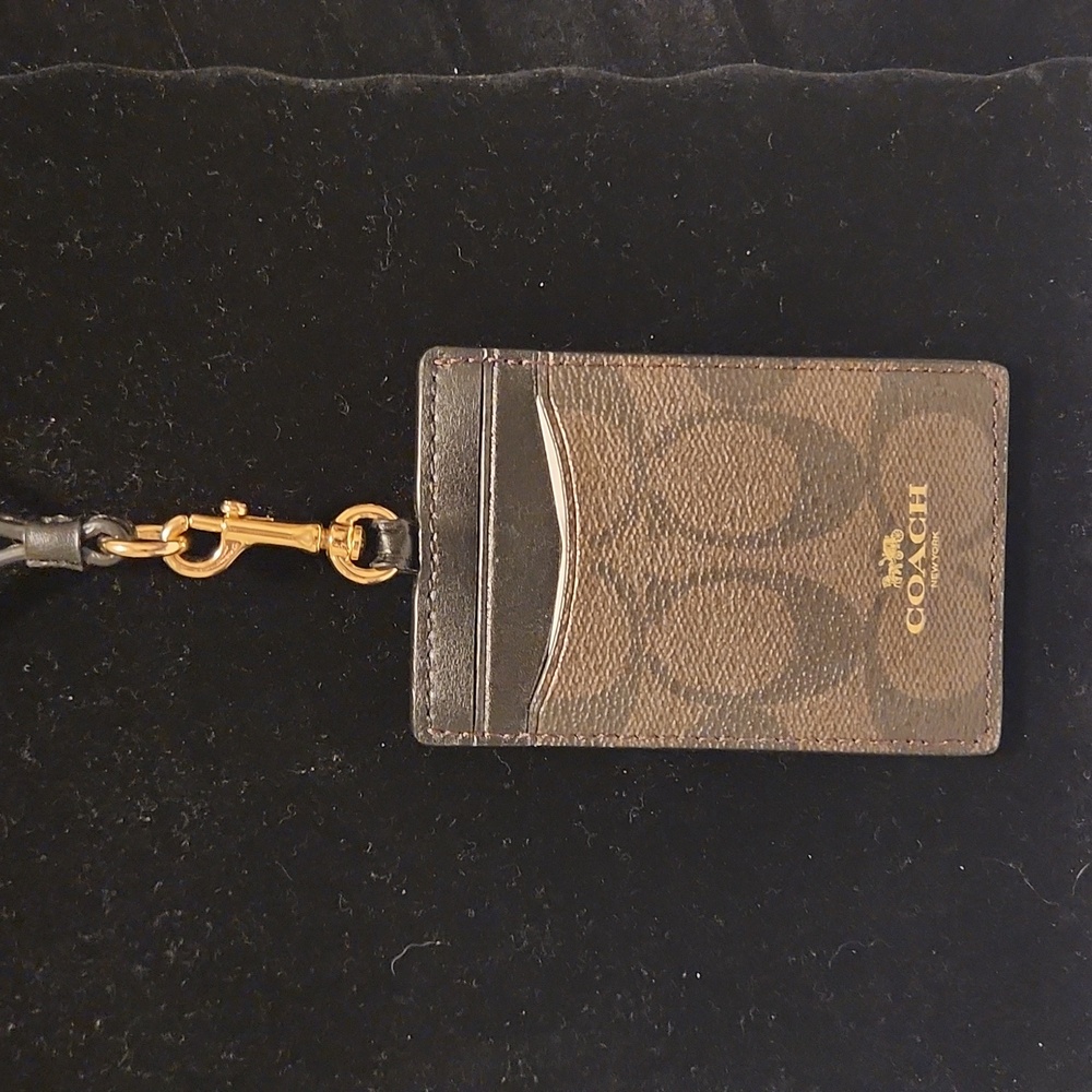 Coach Signature Lanyard ID Badge Card Holder NWOT